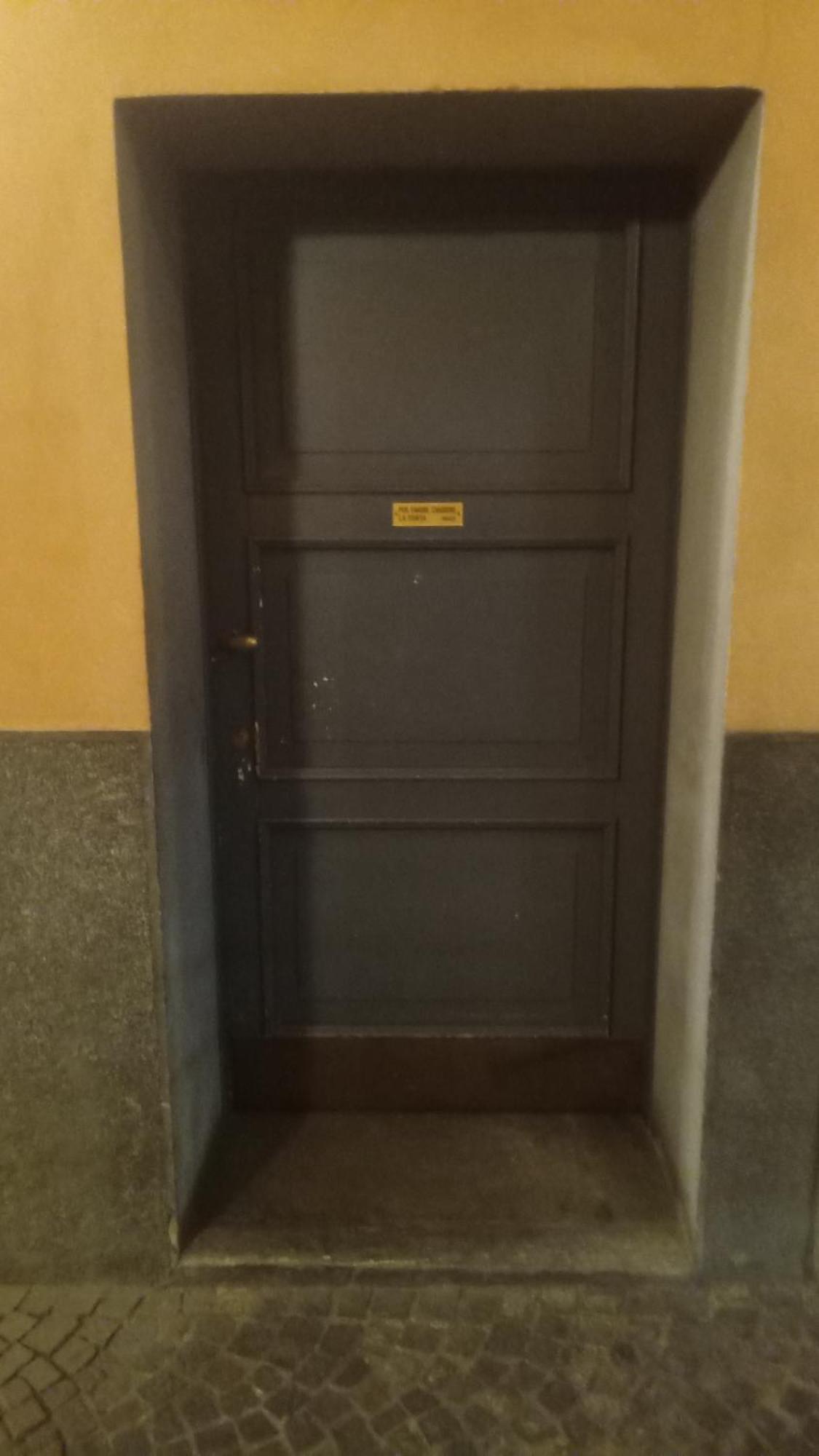 Stanza Privata Con Bagno Nel Centro Di Milanoアパートメント エクステリア 写真